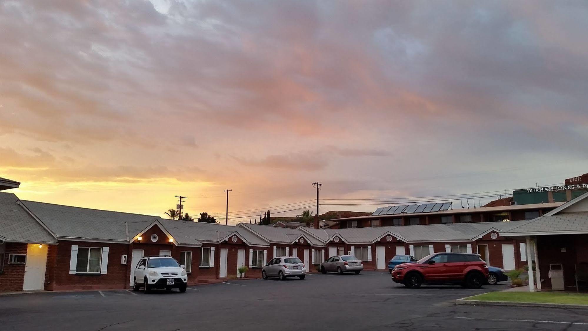 Dixie Palm Motel St. George Exterior foto